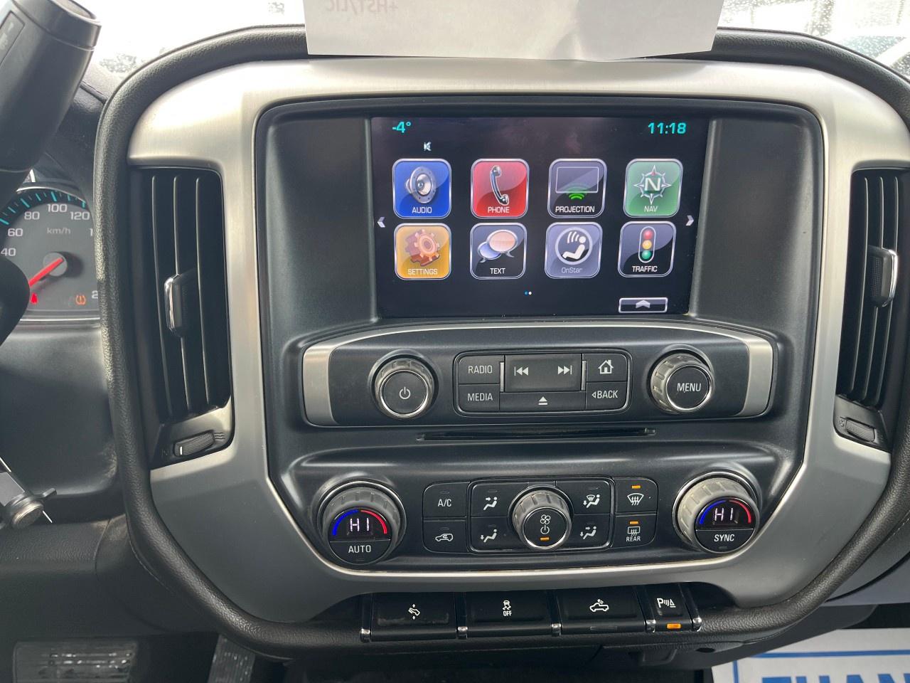 2017 GMC SIERRA 2500HD 4WD Double Cab Standard Box SLE Photo