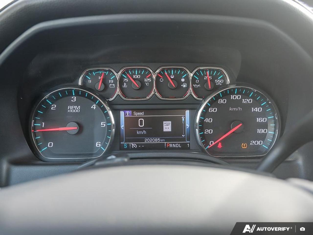 2017 GMC SIERRA 2500HD 4WD Double Cab Standard Box SLE Photo