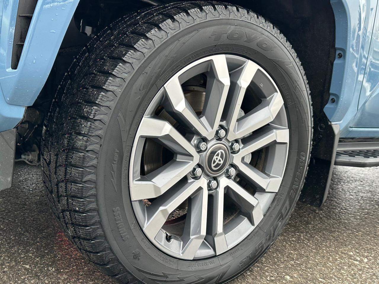 2025 Toyota 4Runner Base 4dr 4x4 Photo