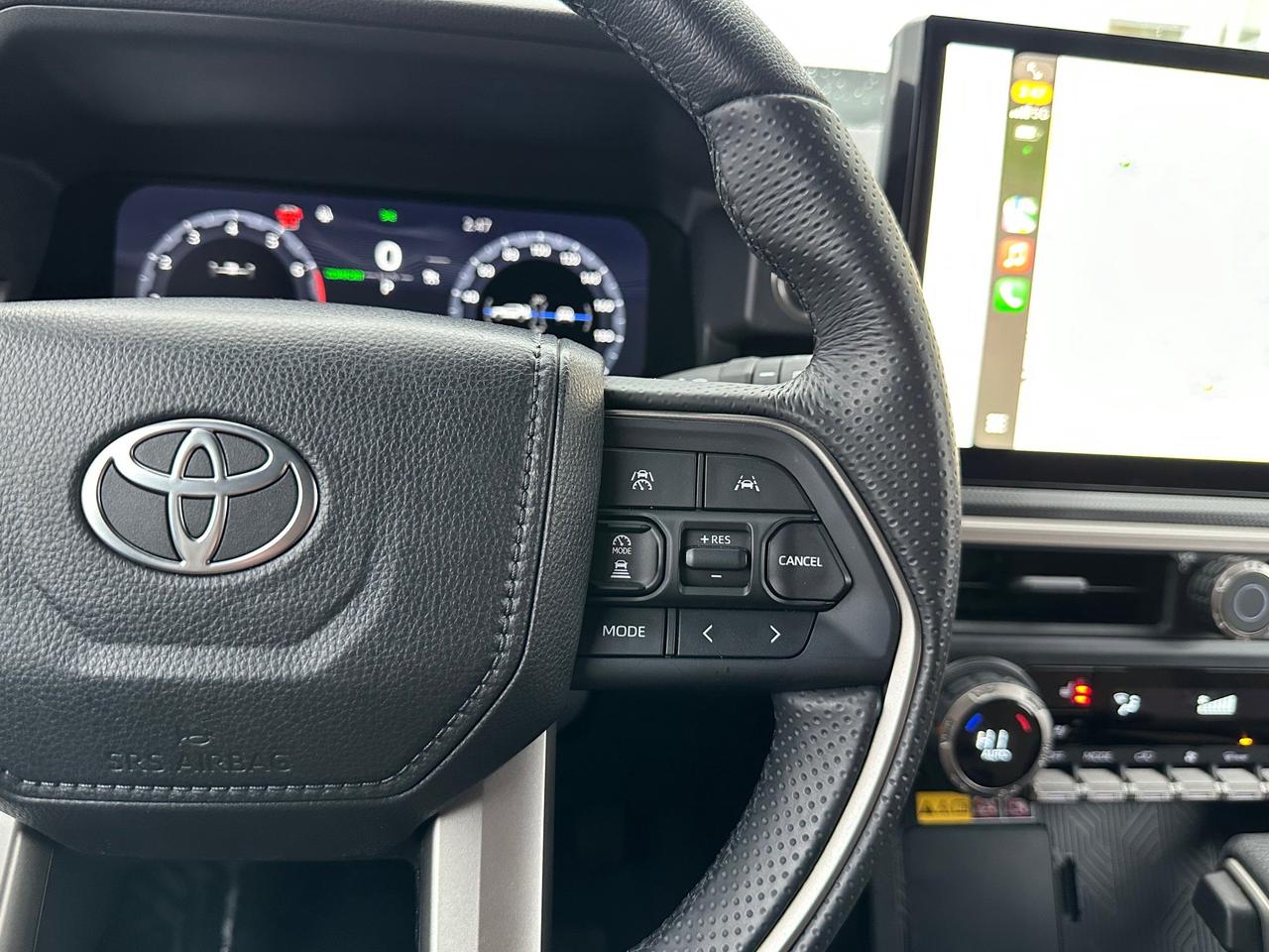 2025 Toyota 4Runner Base 4dr 4x4 Photo