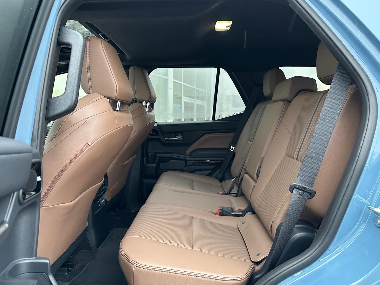 2025 Toyota 4Runner Base 4dr 4x4 Photo