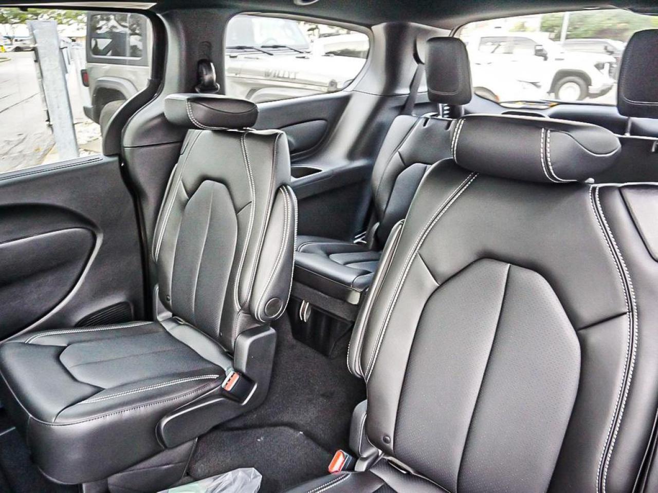 2026 Chrysler Pacifica  Photo