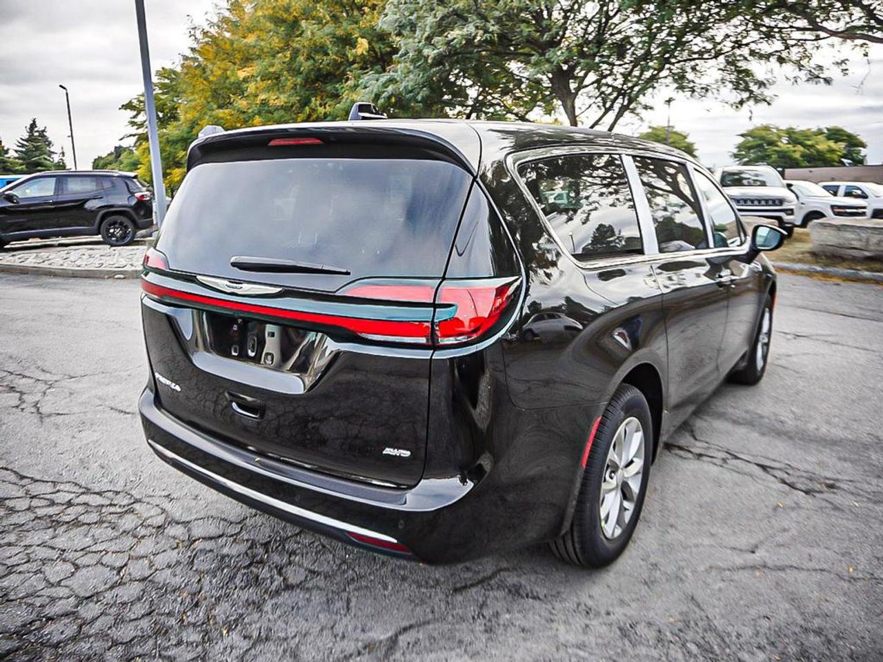 2026 Chrysler Pacifica  Photo