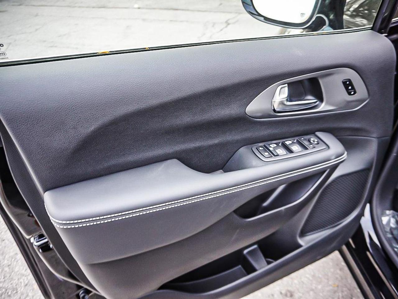 2026 Chrysler Pacifica  Photo