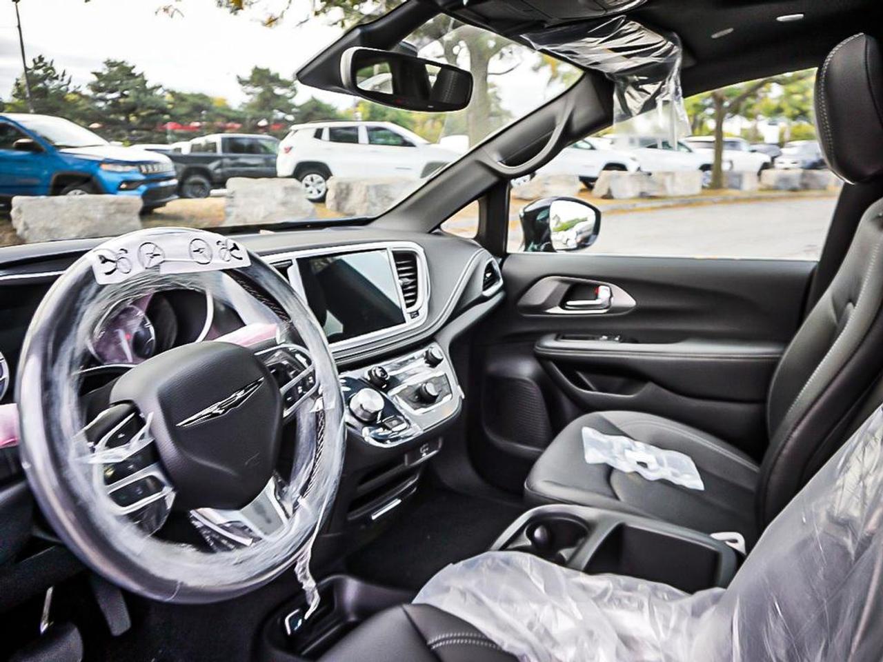 2026 Chrysler Pacifica  Photo