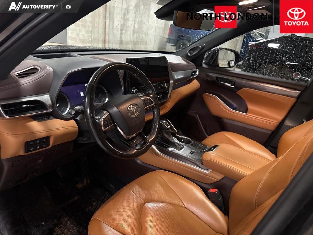 2021 Toyota Highlander Hybrid Limited 4dr All-Wheel Drive Photo