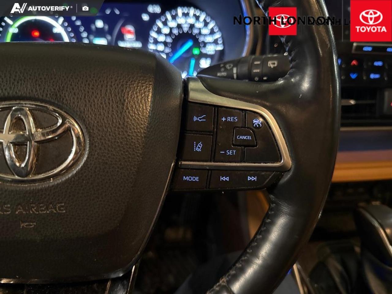 2021 Toyota Highlander Hybrid Limited 4dr All-Wheel Drive Photo