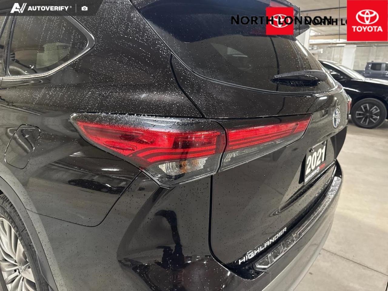 2021 Toyota Highlander Hybrid Limited 4dr All-Wheel Drive Photo