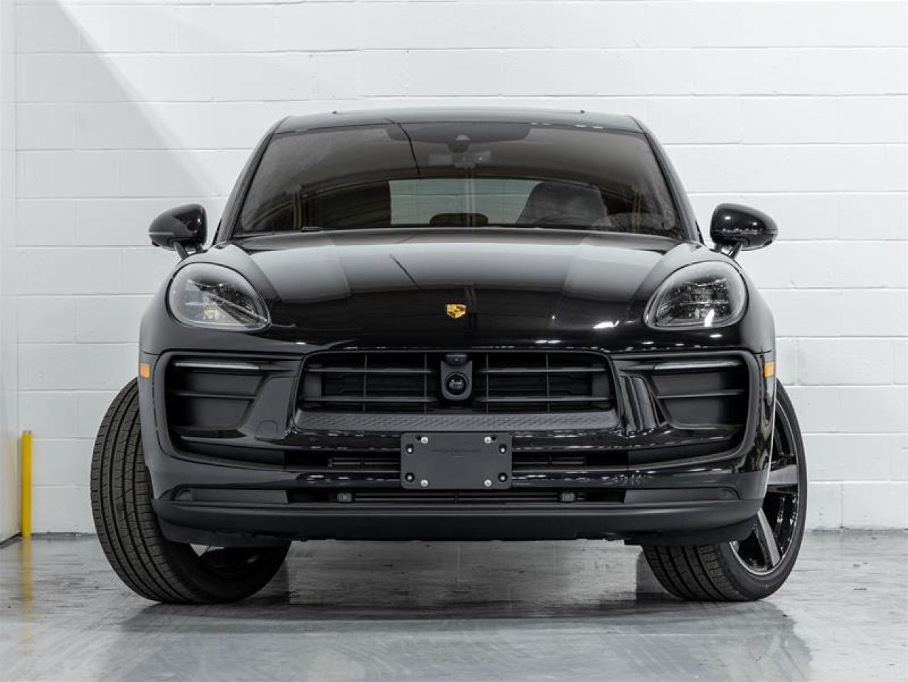 2025 Porsche Macan  Photo