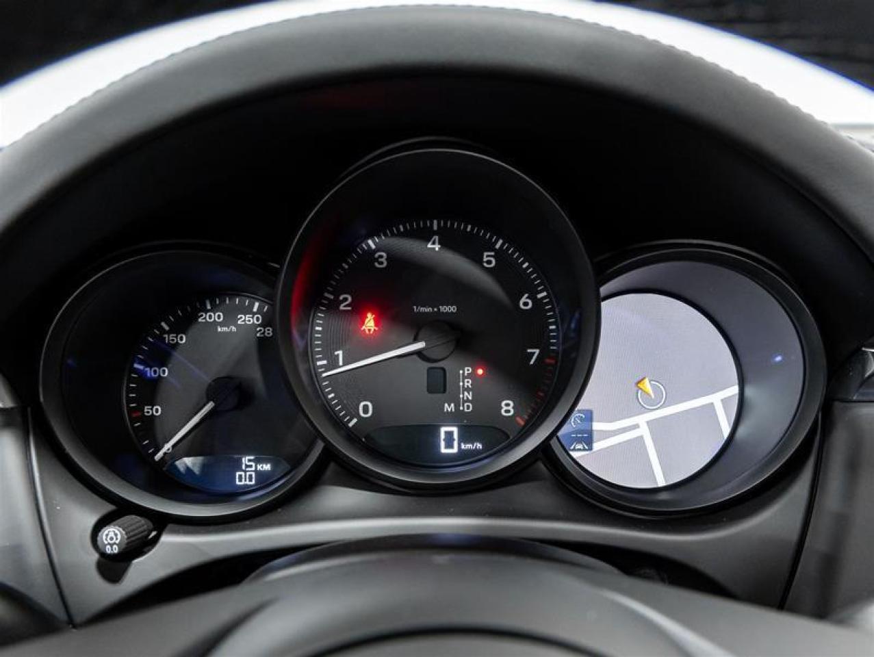 2025 Porsche Macan  Photo