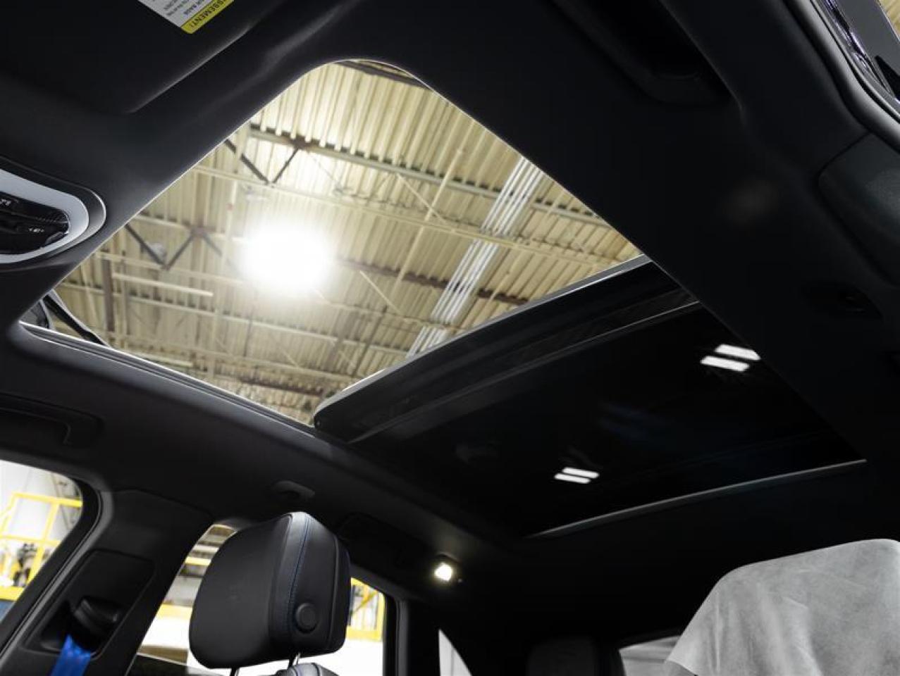 2025 Porsche Macan  Photo