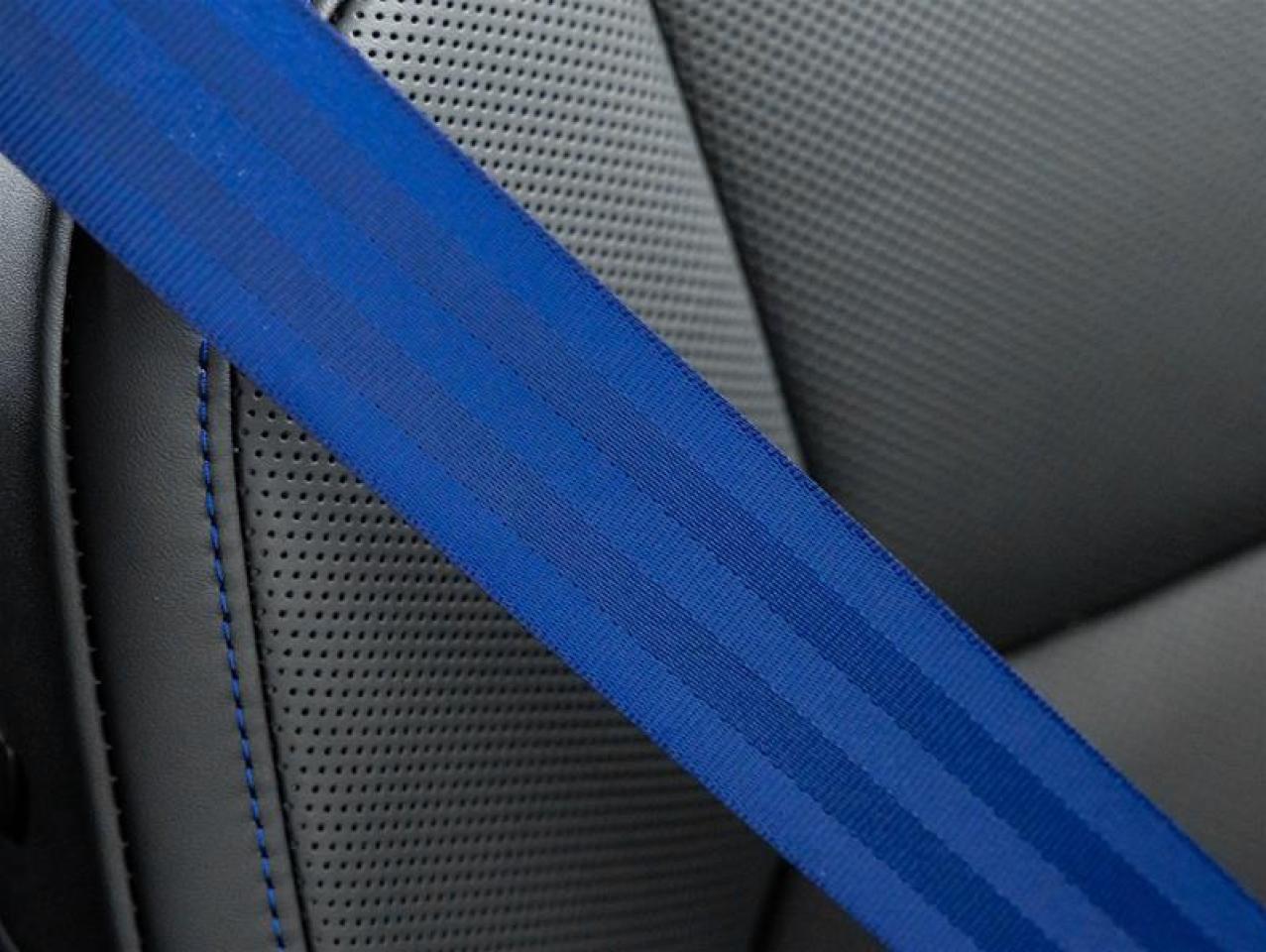 2025 Porsche Macan  Photo