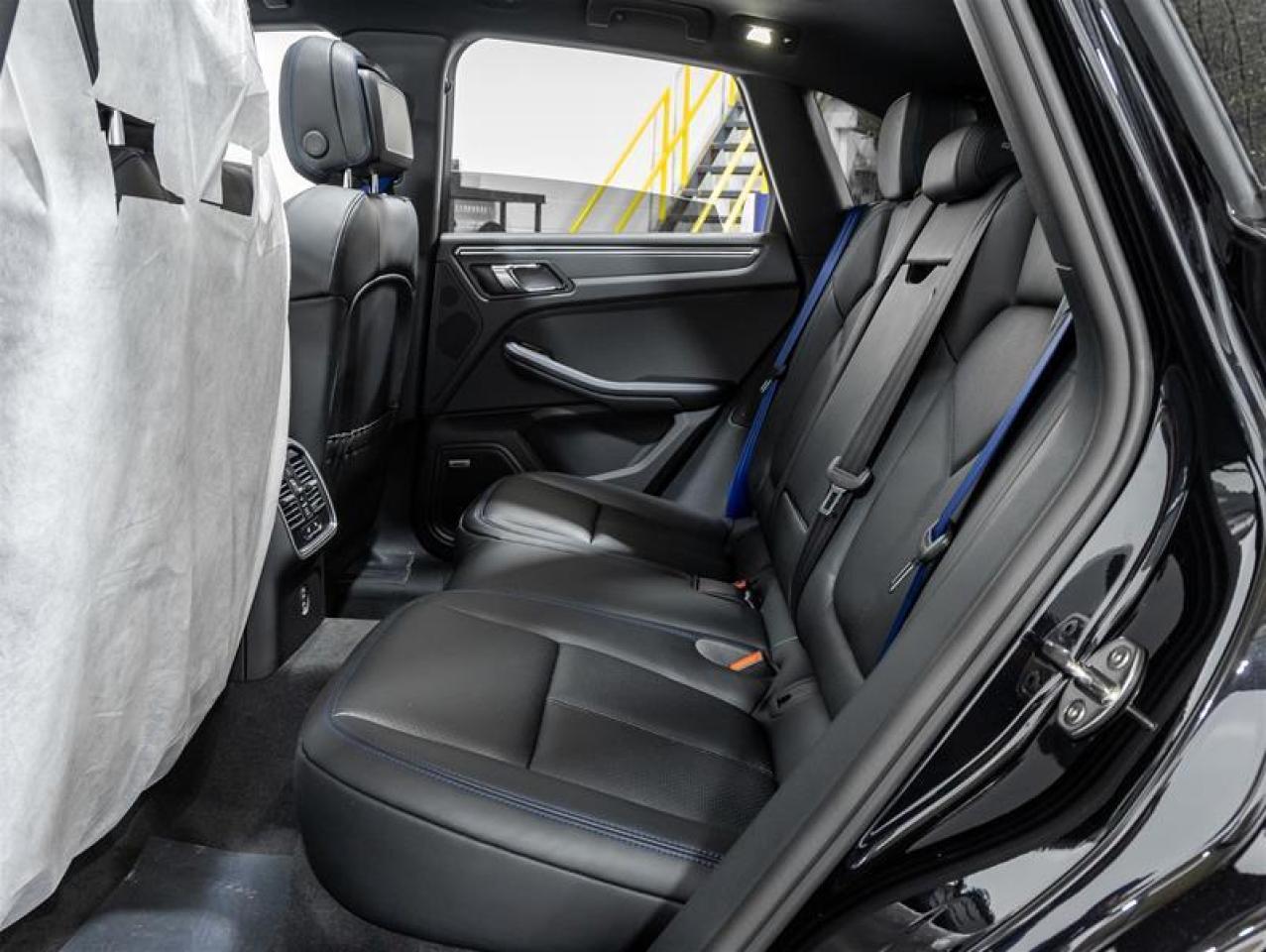 2025 Porsche Macan  Photo