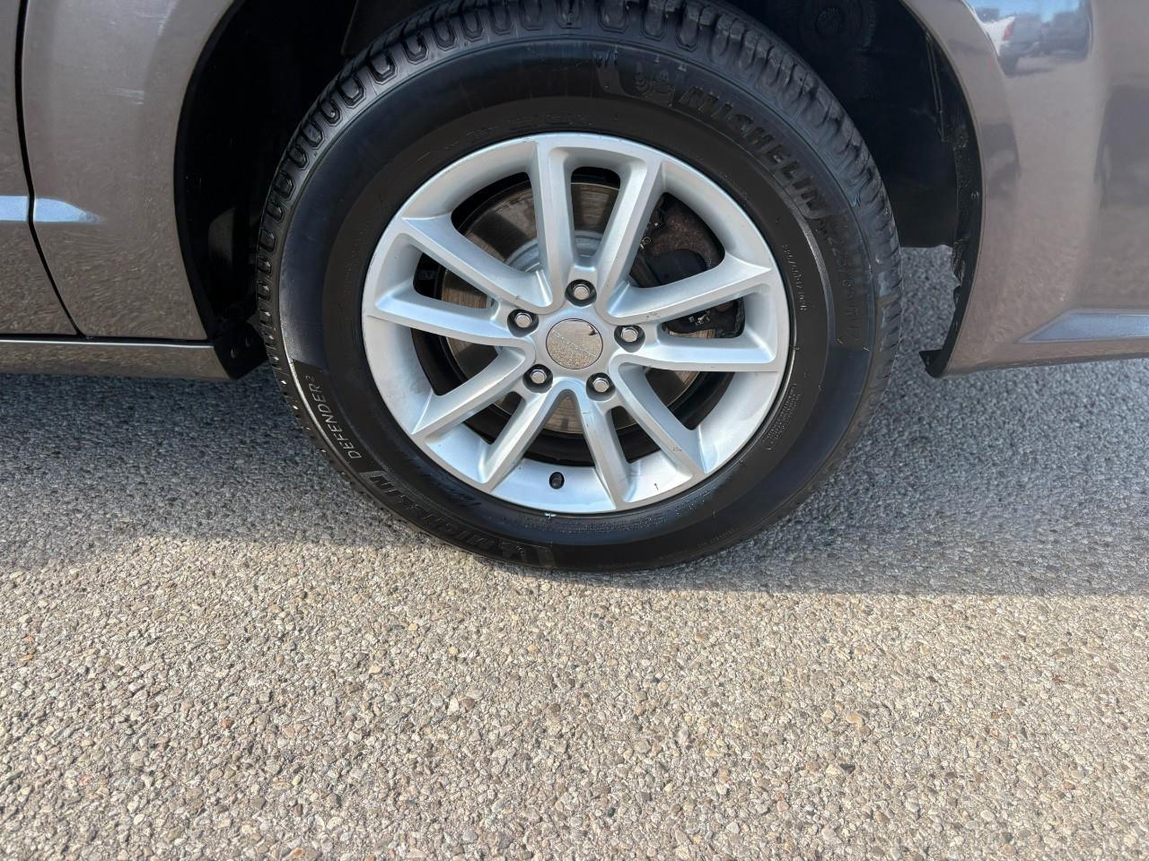 2019 Dodge Grand Caravan CVP/SXT Passenger Van Photo