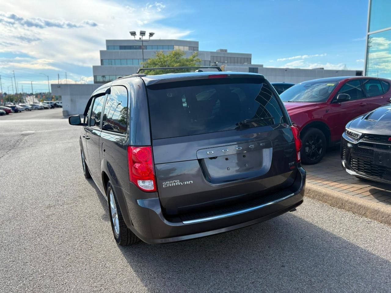 2019 Dodge Grand Caravan CVP/SXT Passenger Van Photo