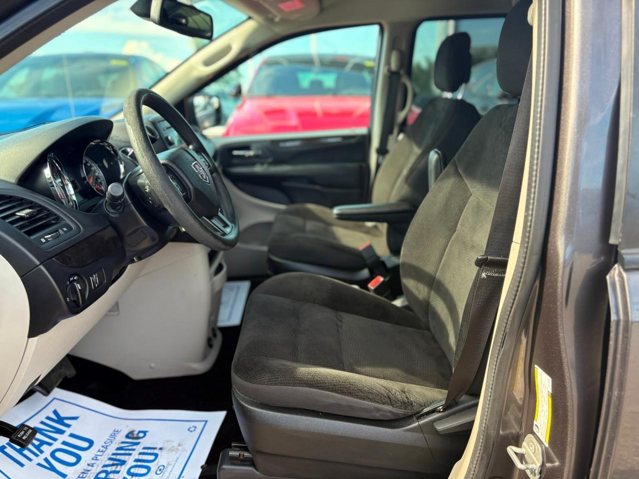 2019 Dodge Grand Caravan CVP/SXT Passenger Van Photo