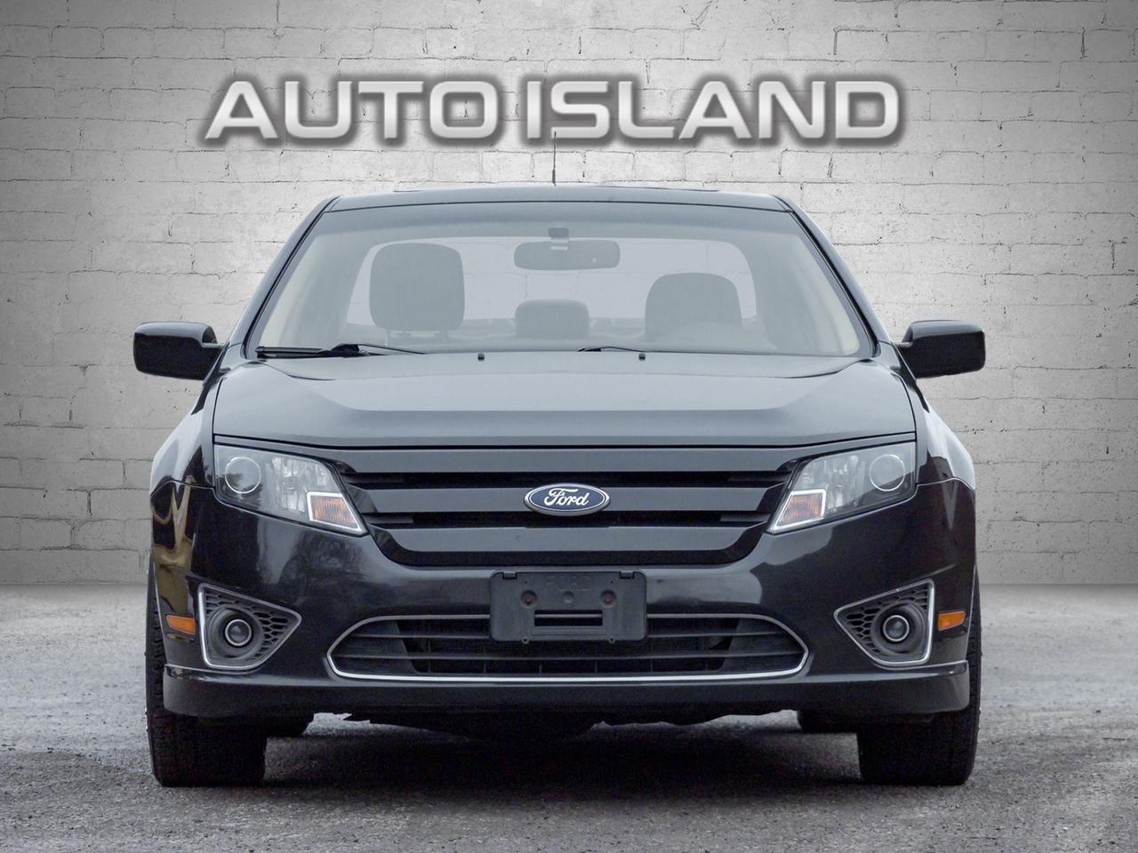 2012 Ford Fusion SEL AWD, LEATHER, SUNROOF Photo