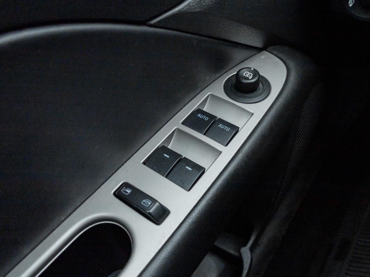 2012 Ford Fusion SEL AWD, LEATHER, SUNROOF Photo