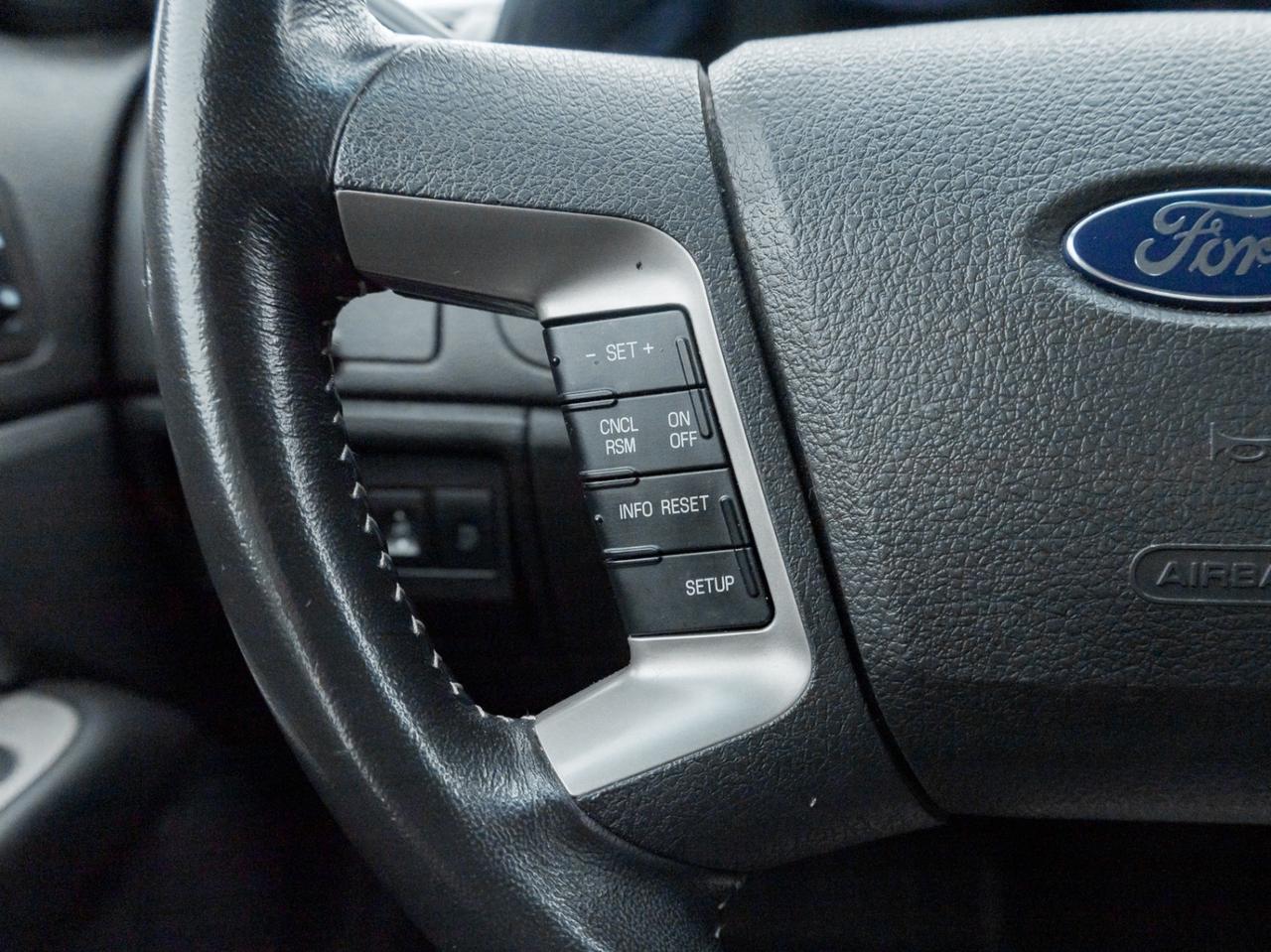 2012 Ford Fusion SEL AWD, LEATHER, SUNROOF Photo