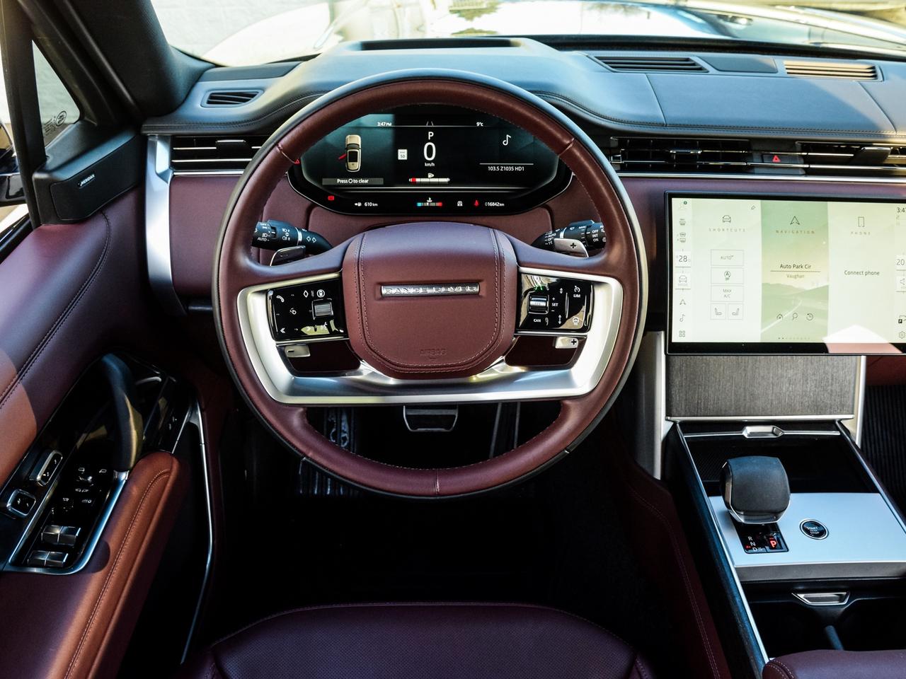 2025 Land Rover Range Rover RARE V6 ULTRA LOW KM's GARNET INTERIOR Photo