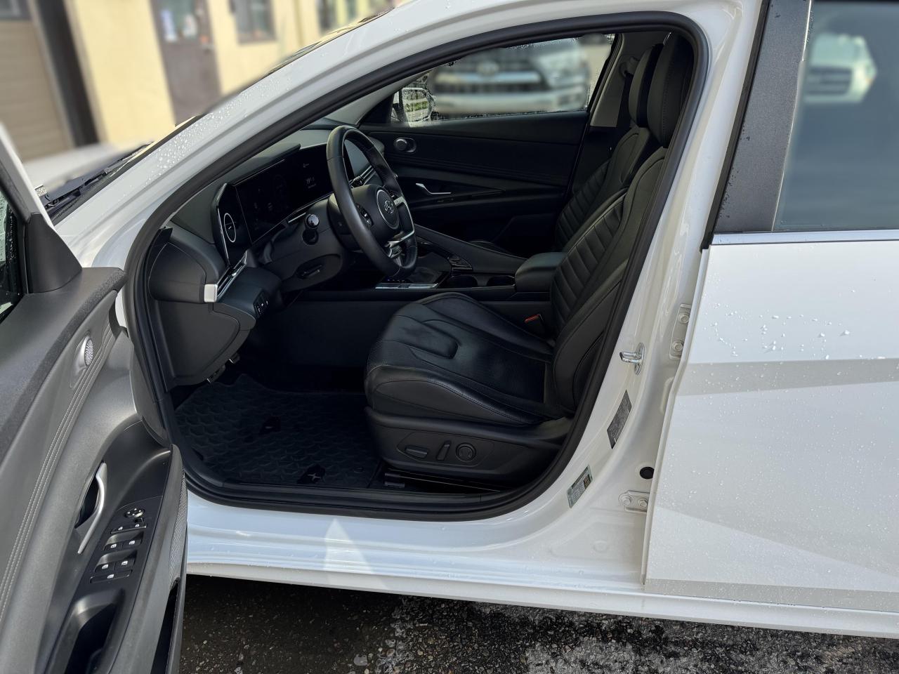 2022 Hyundai Elantra  Photo