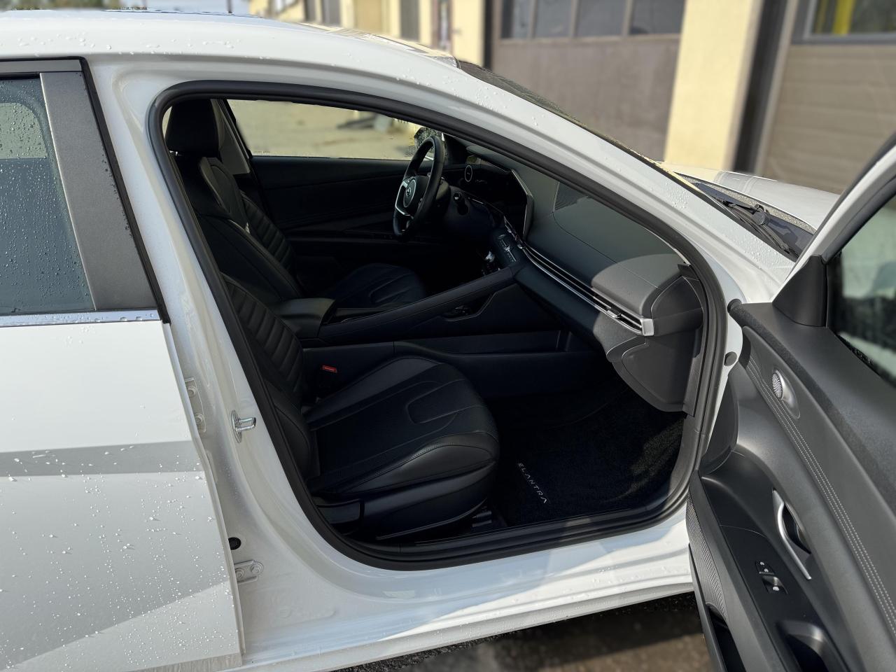 2022 Hyundai Elantra  Photo