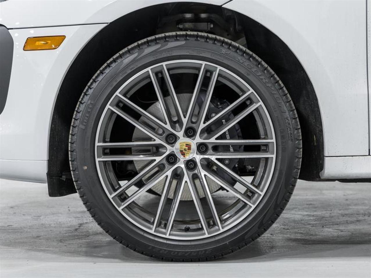 2025 Porsche Macan  Photo