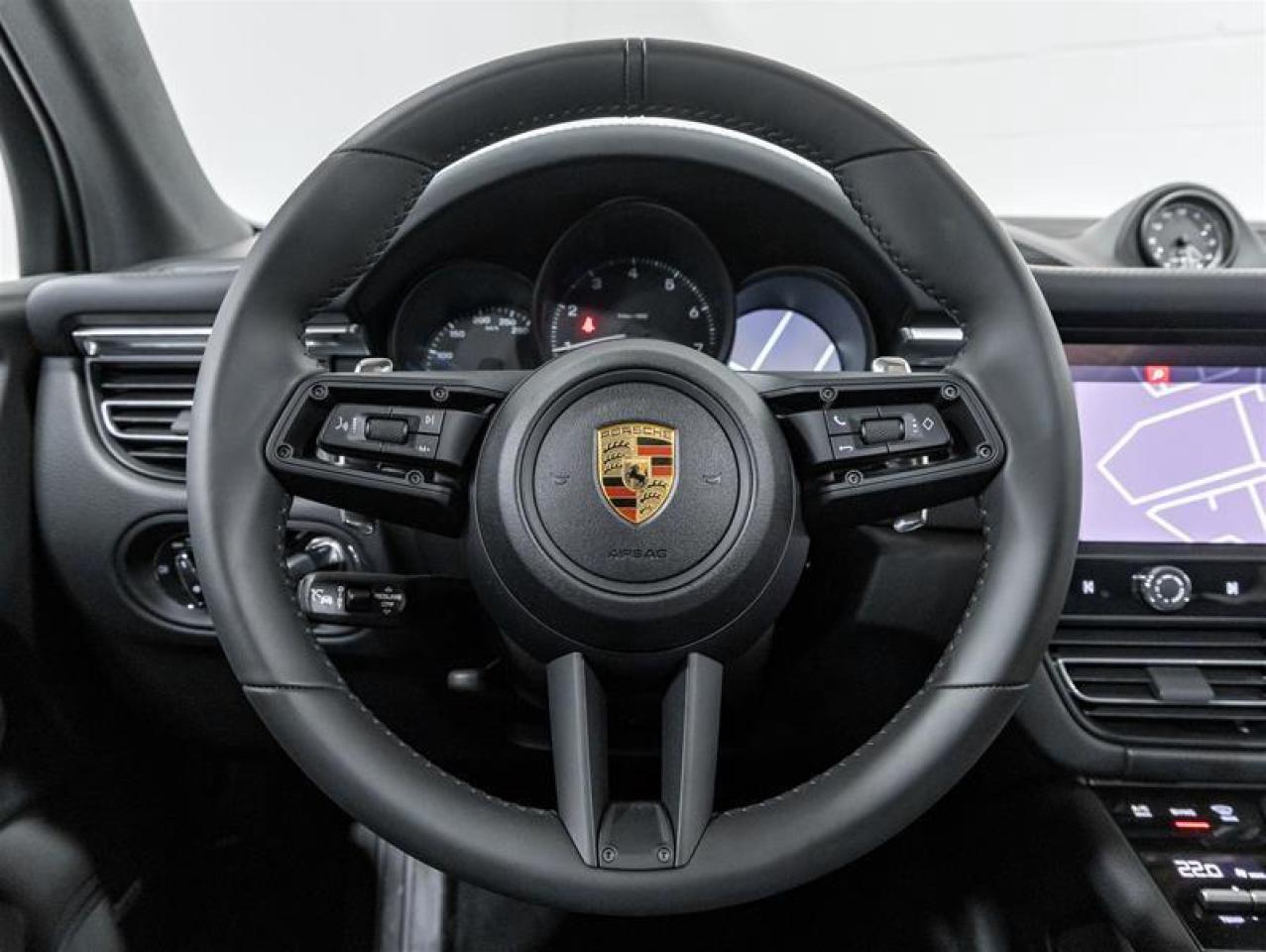 2025 Porsche Macan  Photo