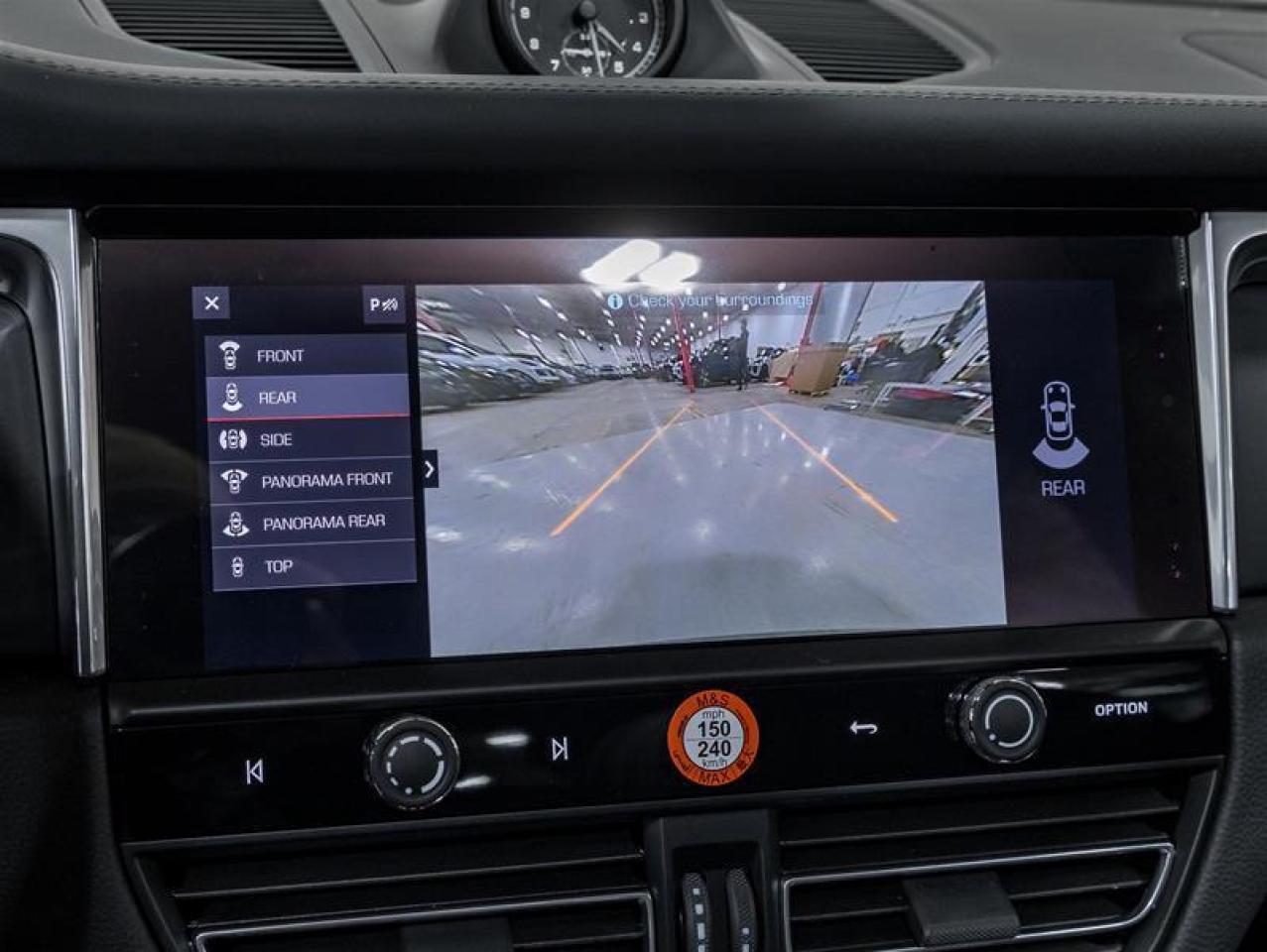 2025 Porsche Macan  Photo