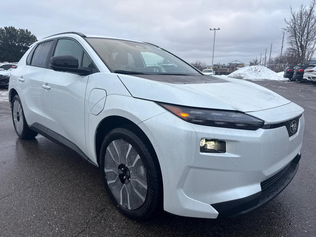 2026 Subaru Solterra Luxury 4dr All-Wheel Drive Photo3