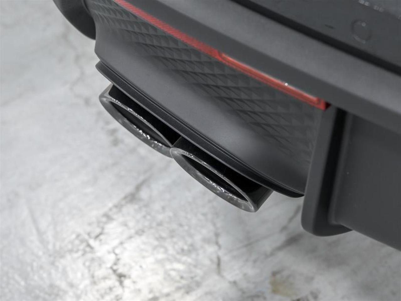 2025 Porsche Macan  Photo