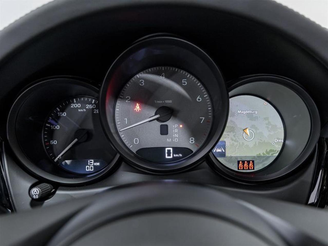 2025 Porsche Macan  Photo