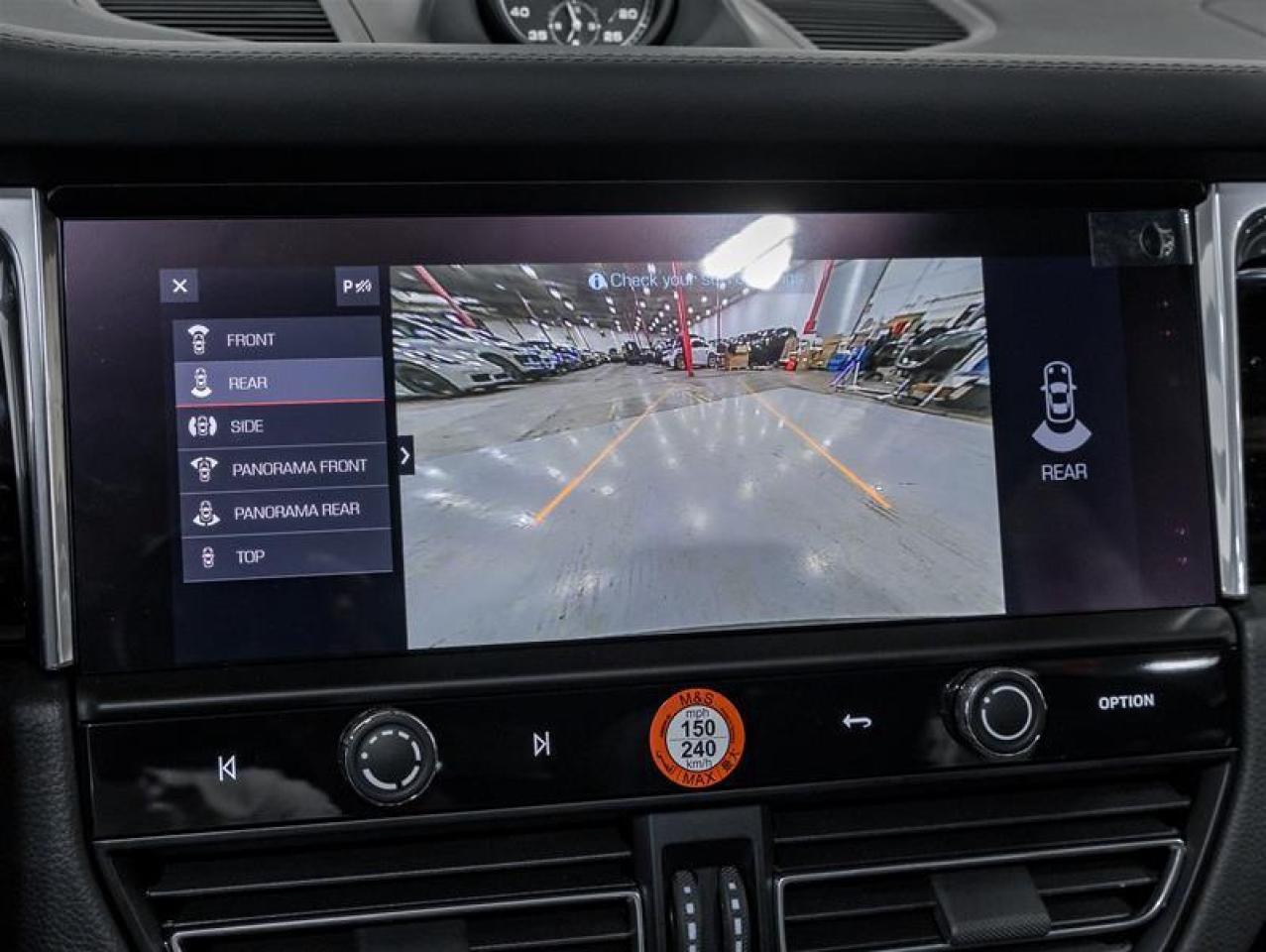 2025 Porsche Macan  Photo