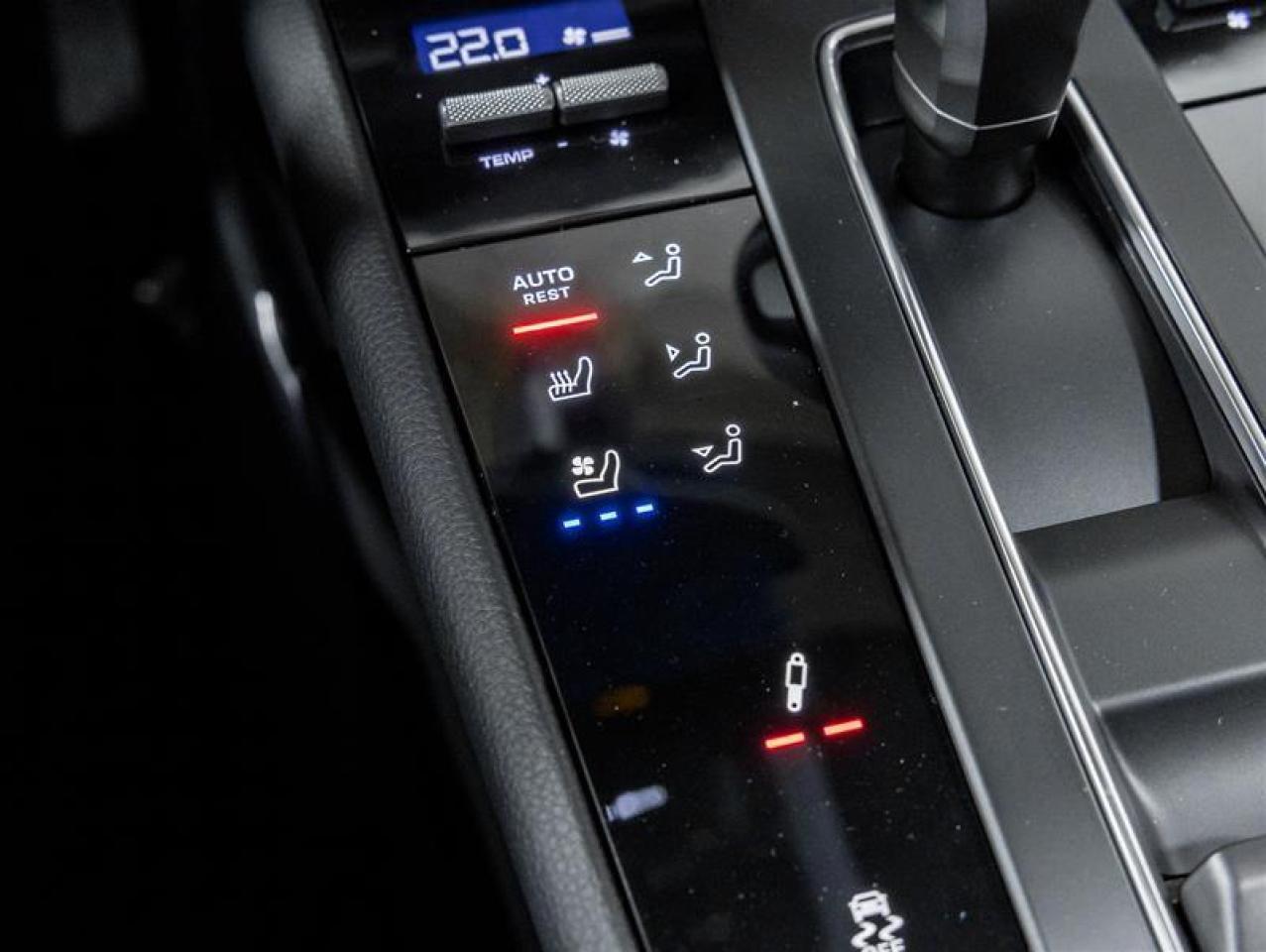 2025 Porsche Macan  Photo