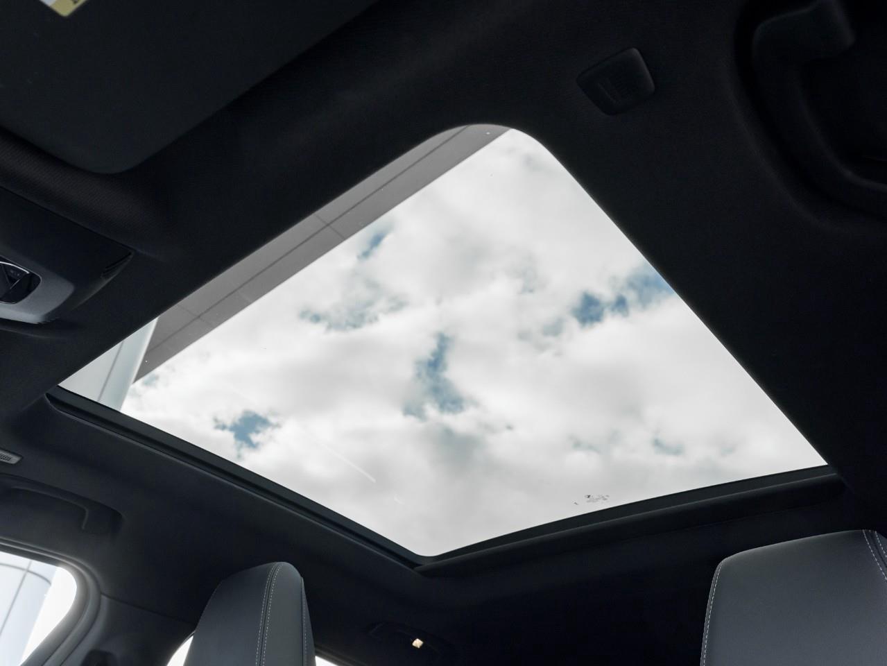 2025 BMW X2 xDrive28i 4dr All-Wheel Drive Sports Activity Coupe Photo