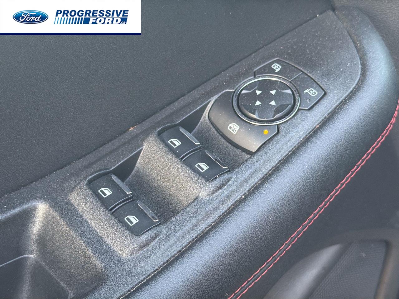 2022 Ford Edge ST Line 4dr All-Wheel Drive Photo2