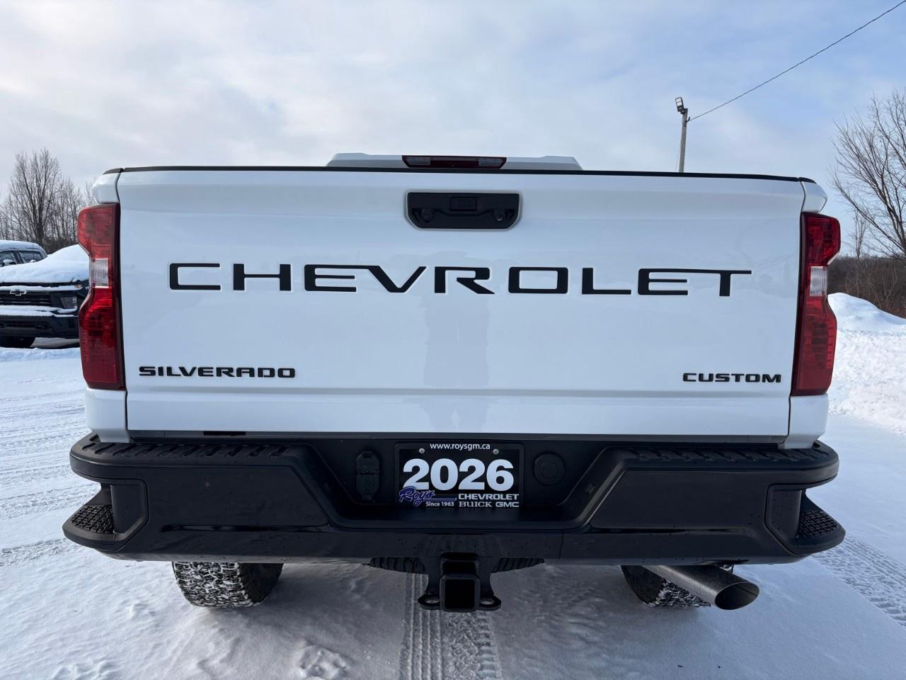 2026 Chevrolet SILVERADO 2500HD 4WD Crew Cab Standard Box Custom Photo