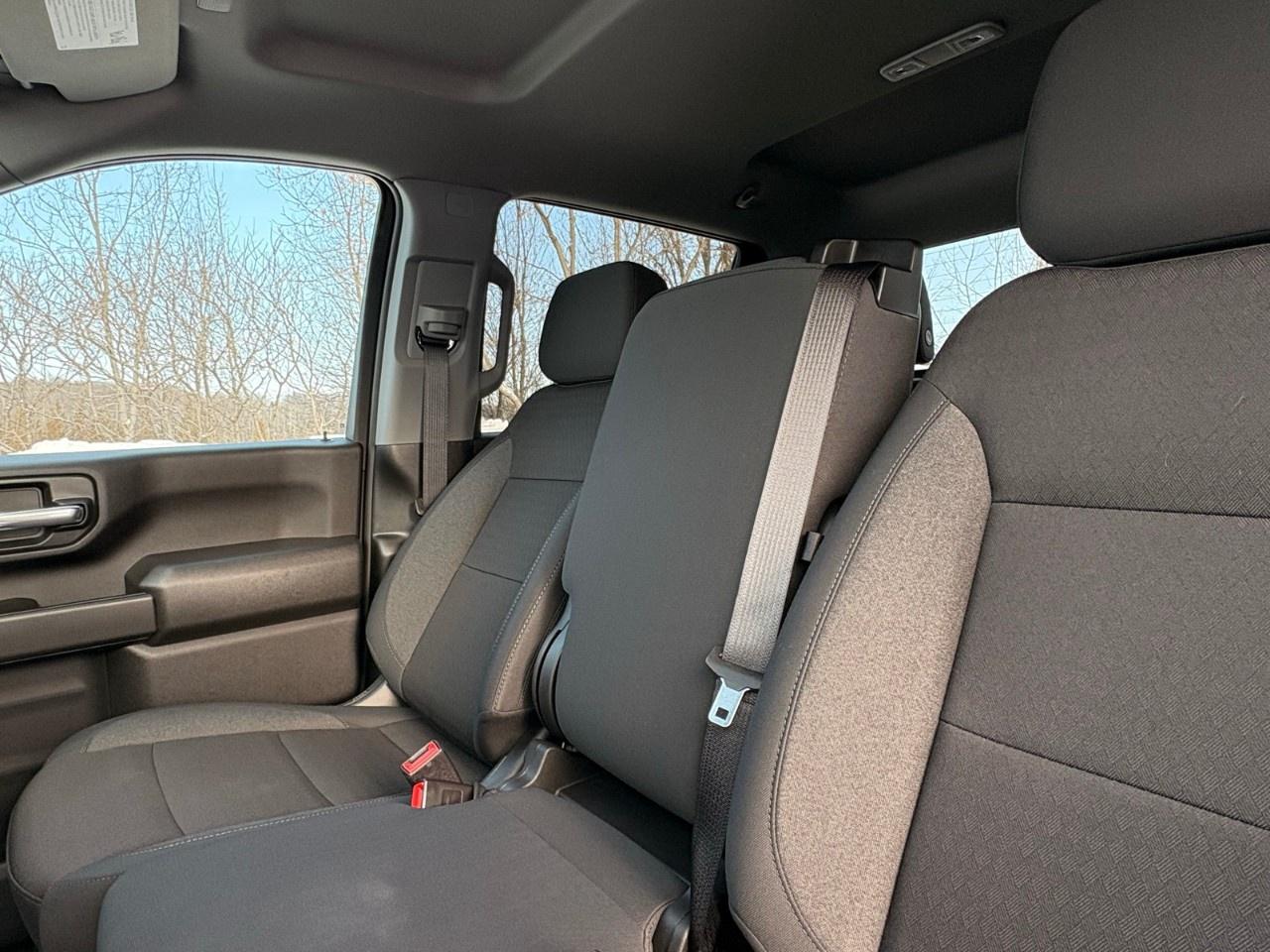 2026 Chevrolet SILVERADO 2500HD 4WD Crew Cab Standard Box Custom Photo