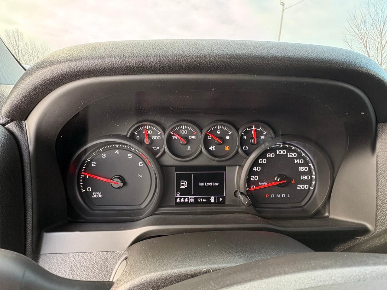 2026 Chevrolet SILVERADO 2500HD 4WD Crew Cab Standard Box Custom Photo