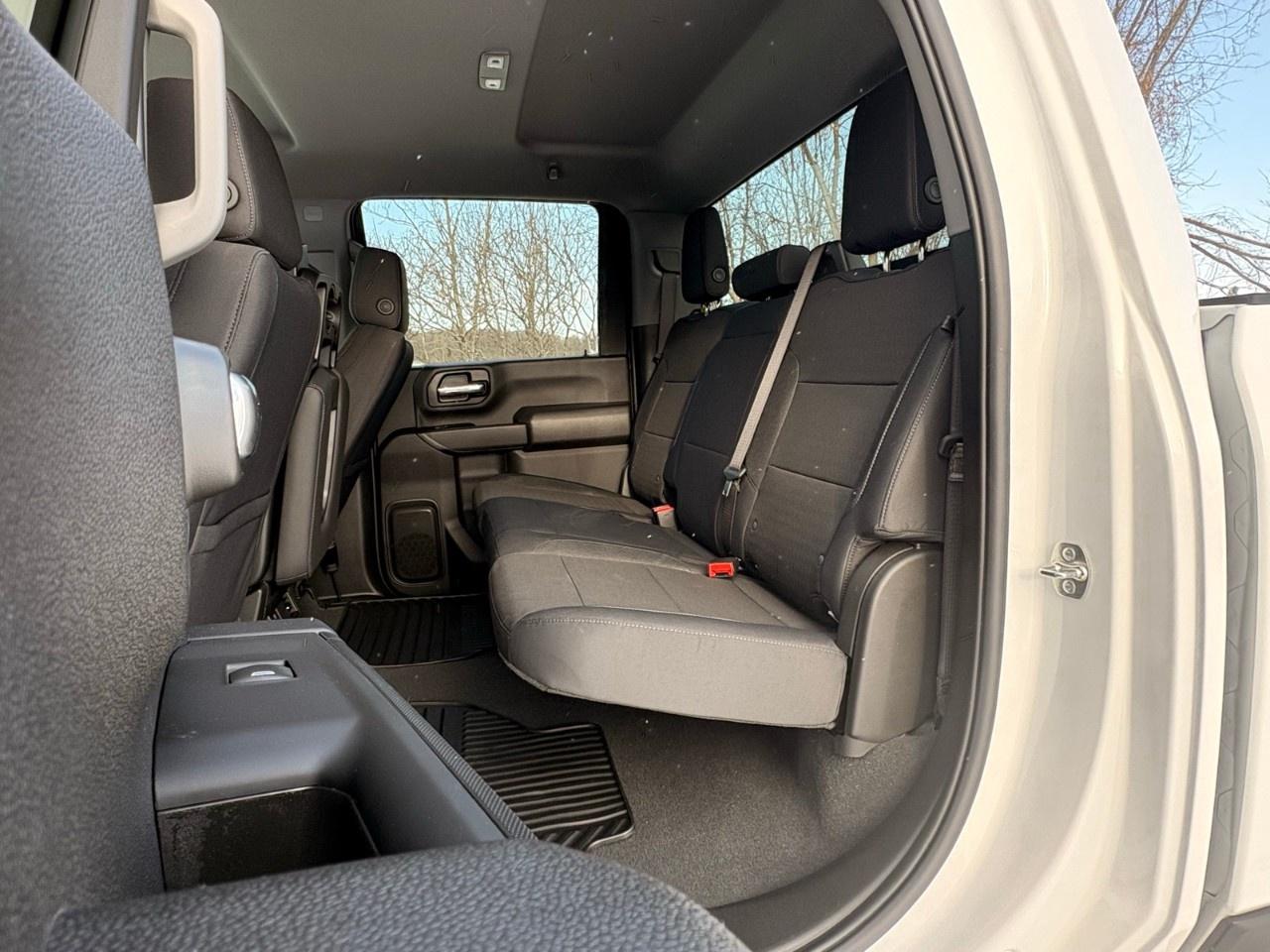 2026 Chevrolet SILVERADO 2500HD 4WD Crew Cab Standard Box Custom Photo