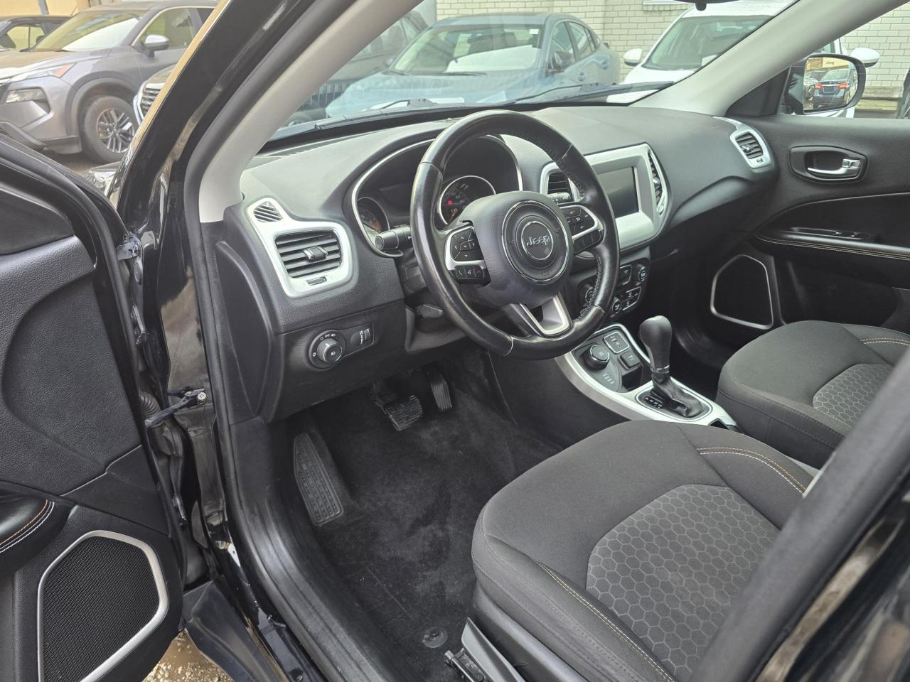 2020 Jeep Compass Upland Edition, COLD WEATHER PKG, HEATED SEATS, 17 Photo