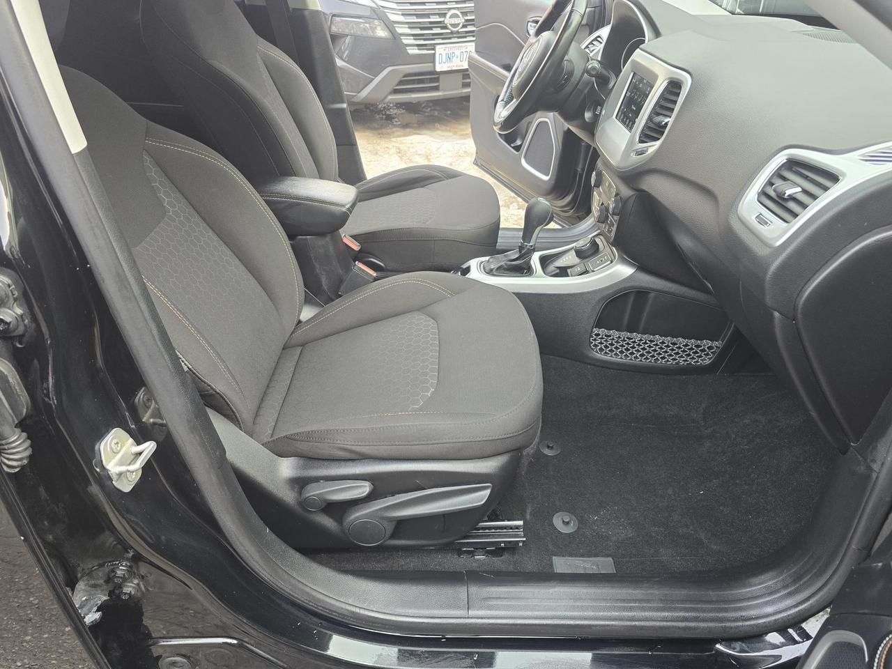 2020 Jeep Compass Upland Edition, COLD WEATHER PKG, HEATED SEATS, 17 Photo