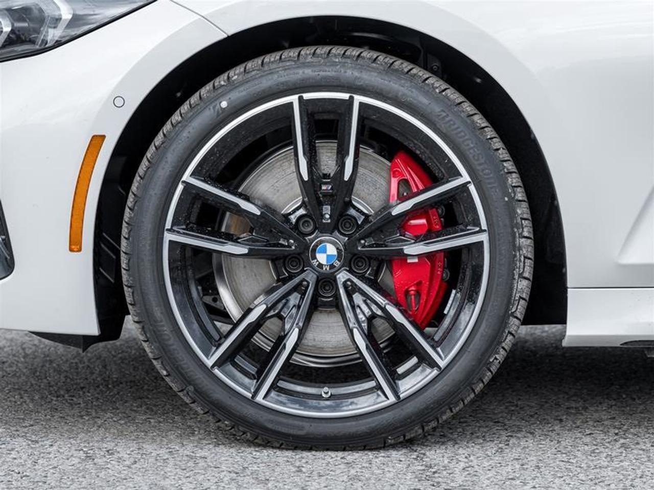 2026 BMW M340 i xDrive 4dr All-Wheel Drive Sedan Photo4