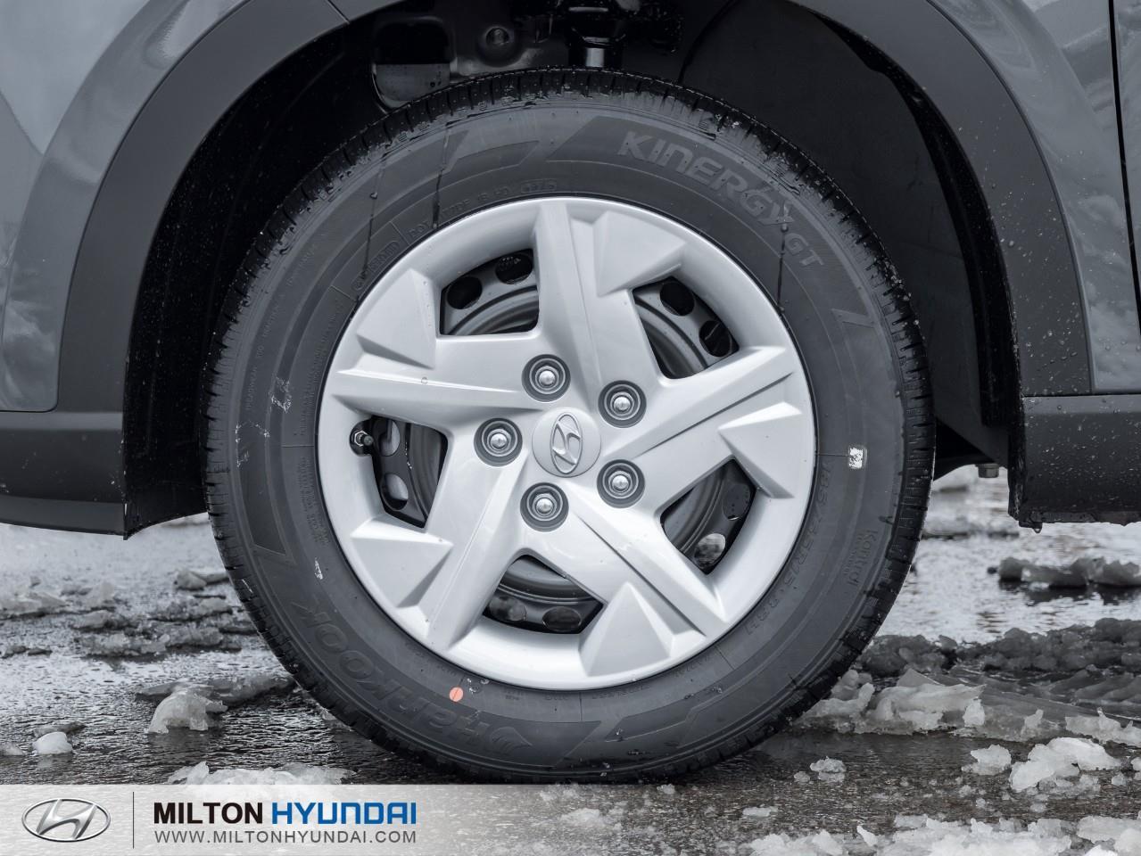 2026 Hyundai Venue Essential 4dr Front-Wheel Drive Photo
