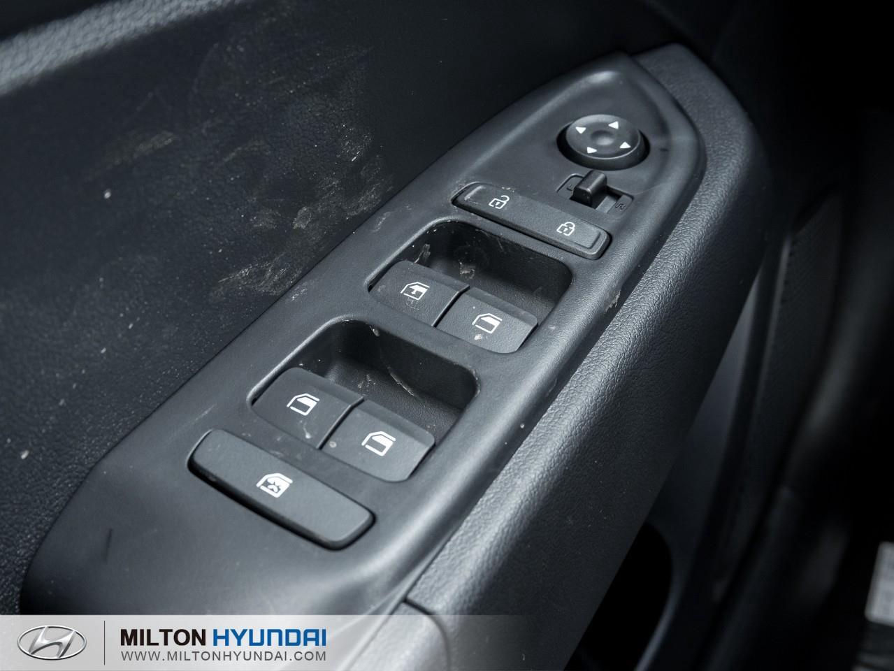 2026 Hyundai Venue Essential 4dr Front-Wheel Drive Photo