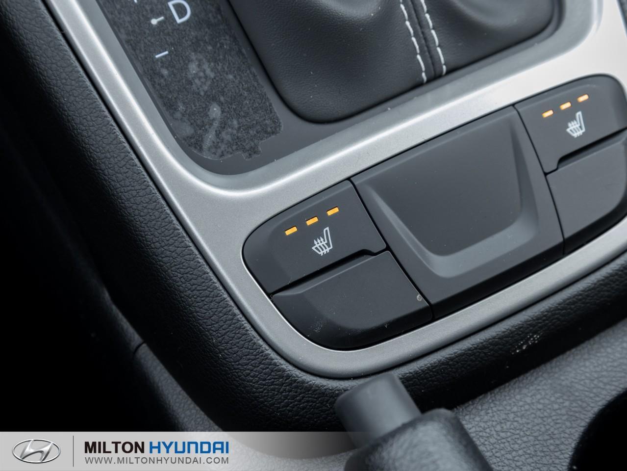 2026 Hyundai Venue Essential 4dr Front-Wheel Drive Photo