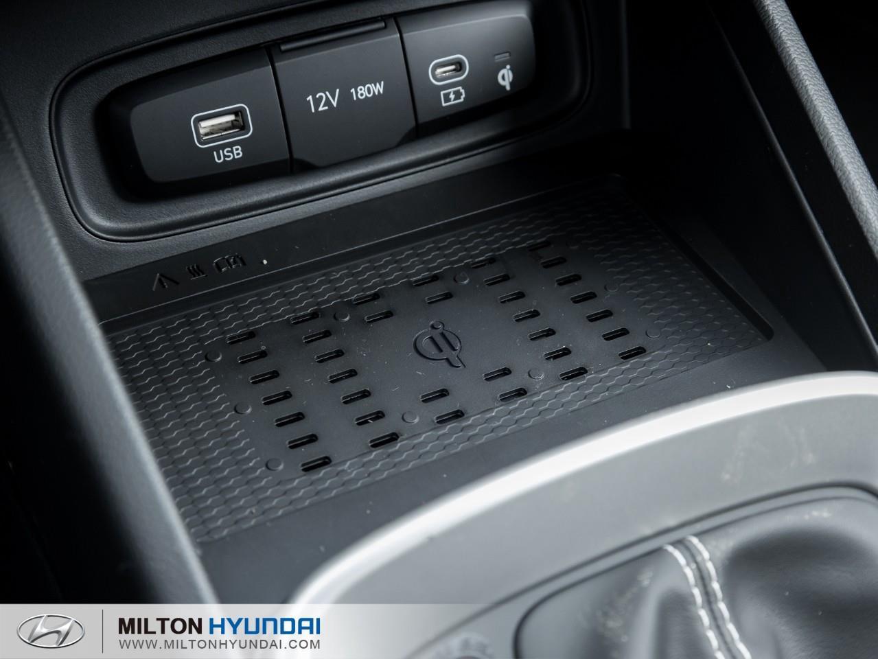 2026 Hyundai Venue Essential 4dr Front-Wheel Drive Photo