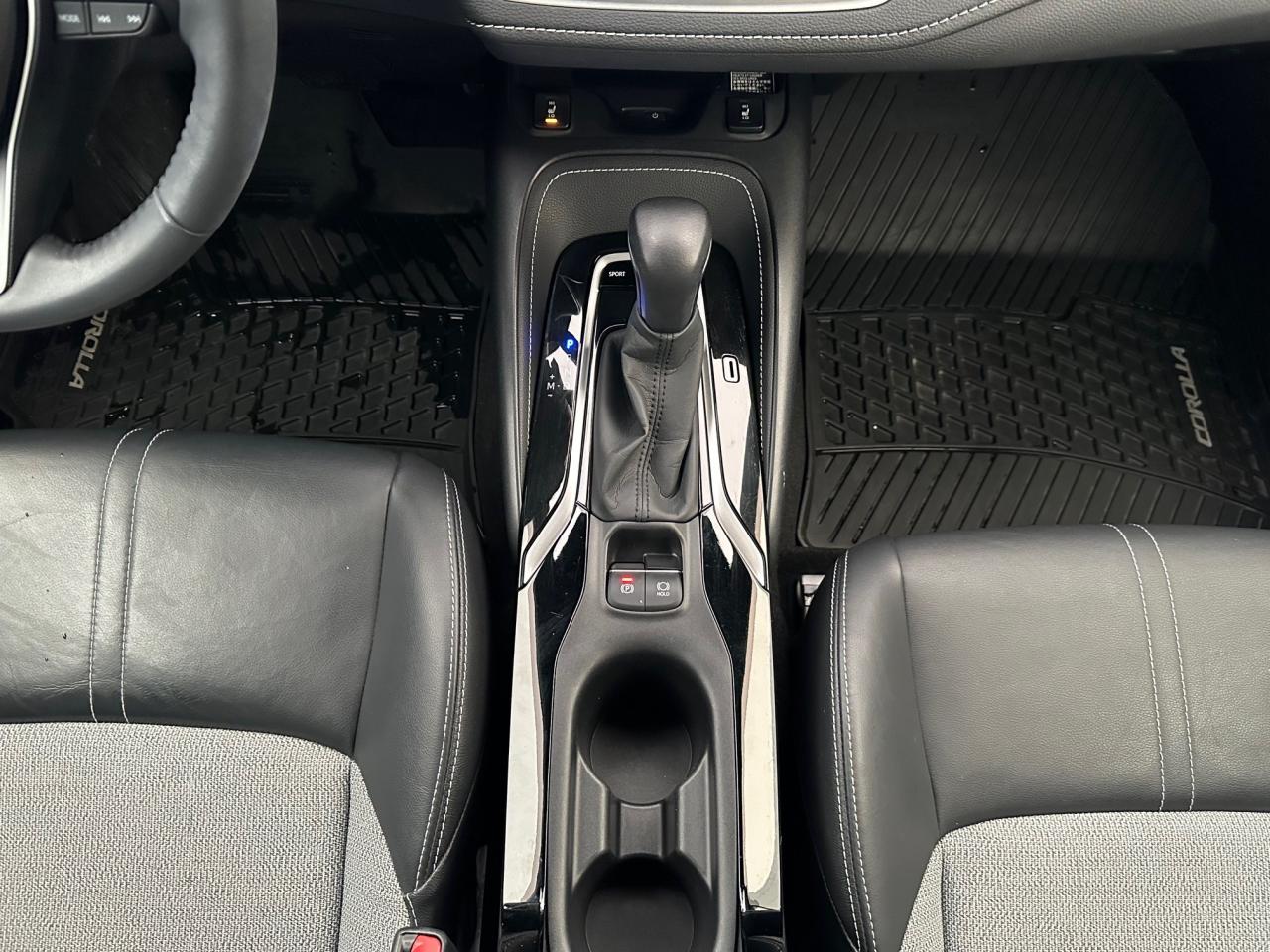 2020 Toyota Corolla Hatchback Base 5dr Photo