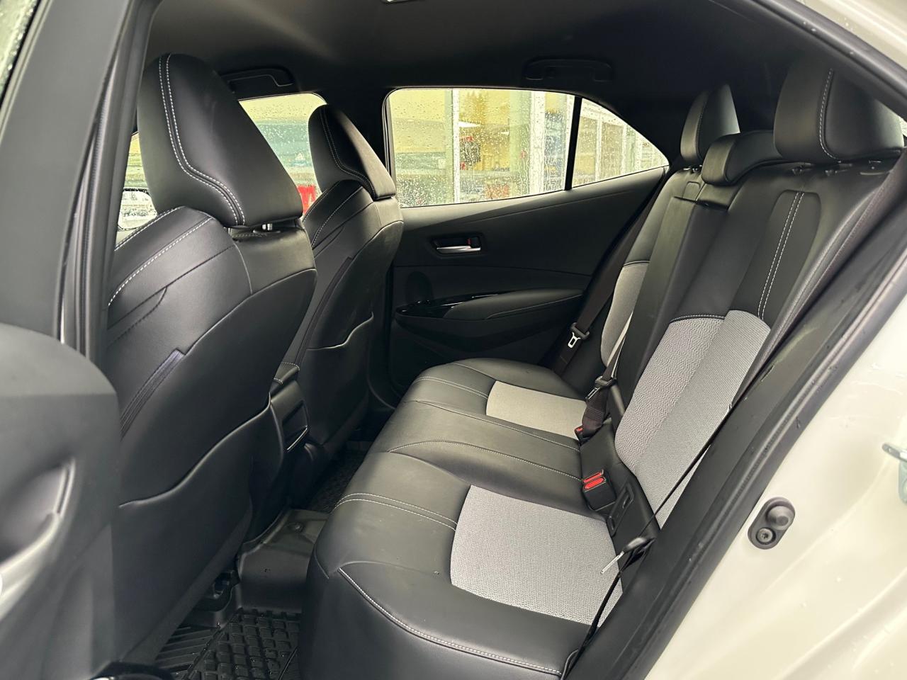 2020 Toyota Corolla Hatchback Base 5dr Photo