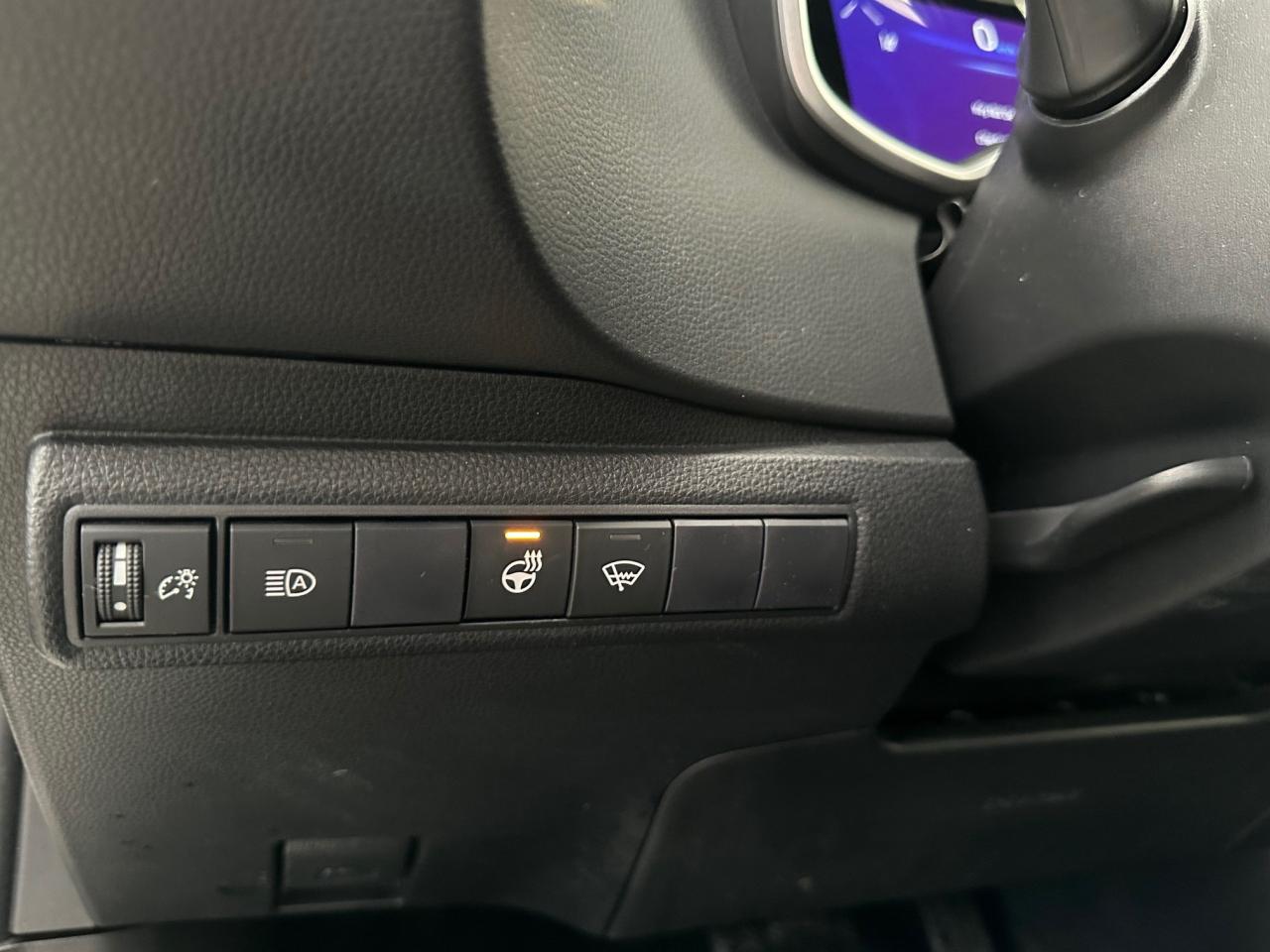 2020 Toyota Corolla Hatchback Base 5dr Photo